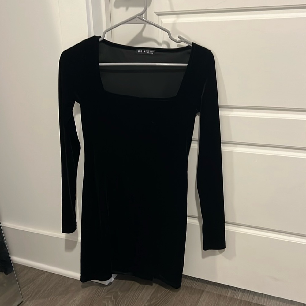 Black Velvet Bodycon Dress